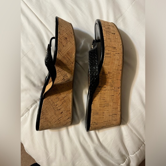 Coach platform flip flops size 9 - Picture 8 of 8